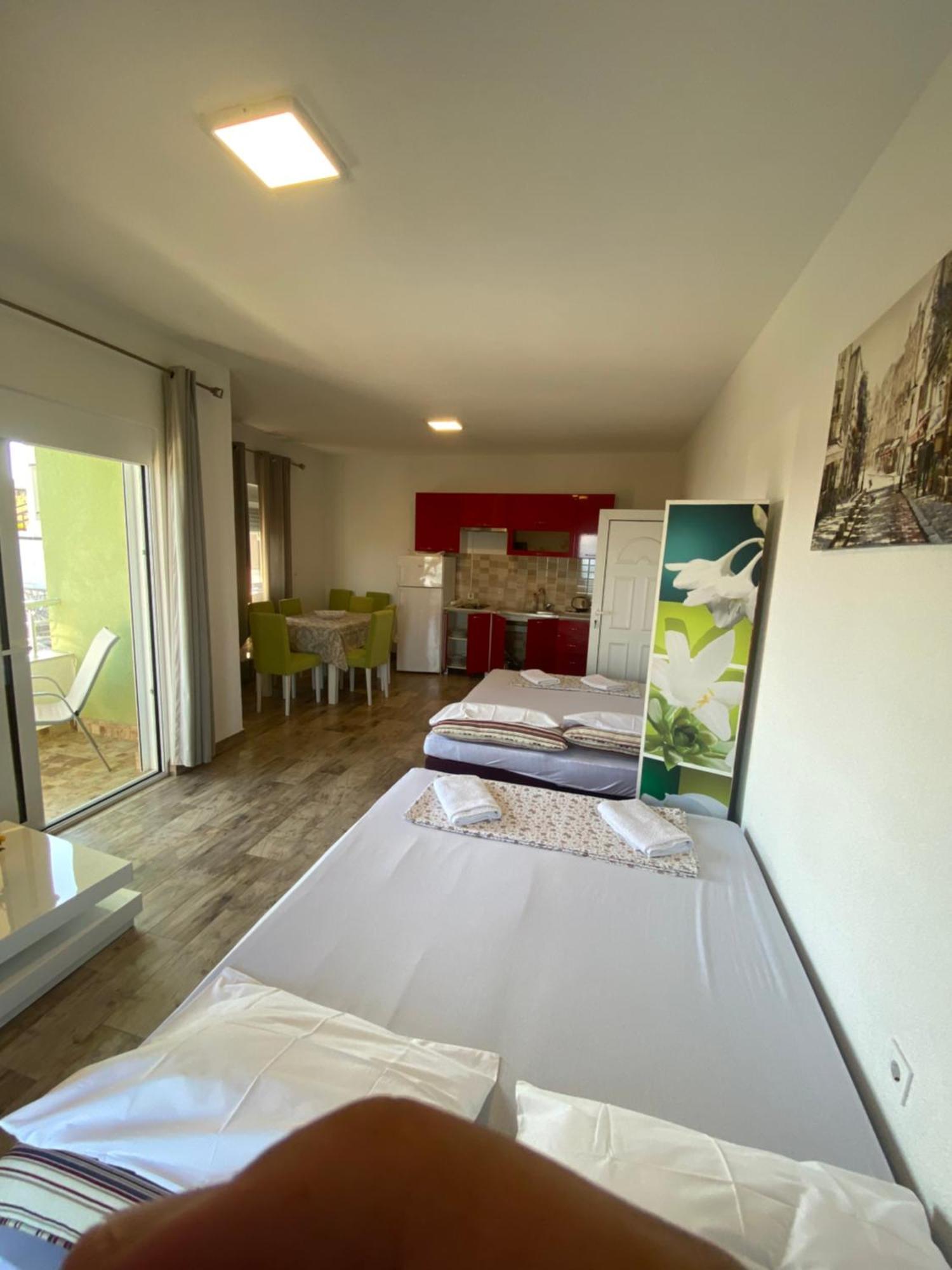 Apartments Bibic บุดวา ภายนอก รูปภาพ