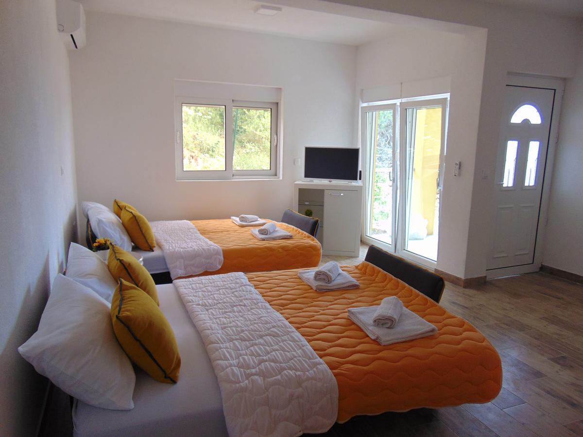 Apartments Bibic บุดวา ภายนอก รูปภาพ