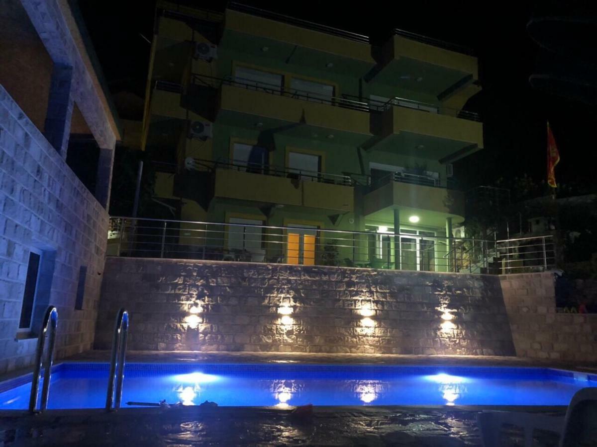 Apartments Bibic บุดวา ภายนอก รูปภาพ