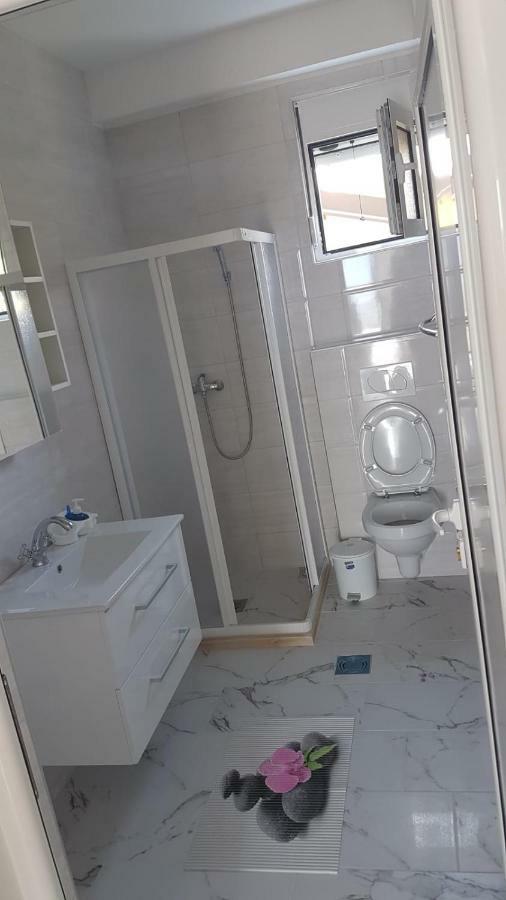 Apartments Bibic บุดวา ภายนอก รูปภาพ